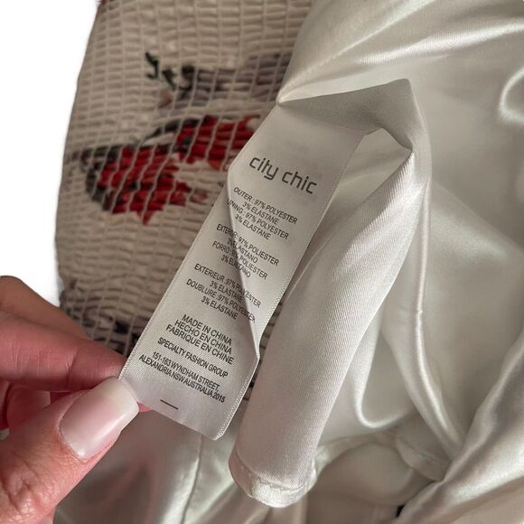 NWT City Chic Womens Plus 18 Dress Vintage Posey Saffron Floral A-Line Pockets - Picture 3 of 11